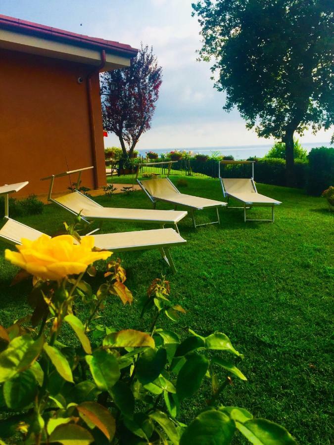 Ilpoggetto Bed&Breakfast Чивитанова-Марке Экстерьер фото